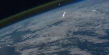 卫星 雷达和无人机如何跟踪陨石并帮助地球防御小行星