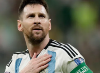莱昂内尔梅西拖累阿根廷夺冠让他们的世界杯希望继续存在