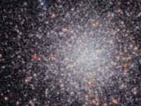哈勃捕捉到球状星团NGC6440的恒星