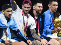 阿根廷世界杯冠军在布宜诺斯艾利斯受到英雄欢迎
