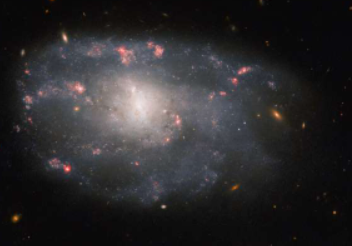 哈勃斑点不规则螺旋星系NGC5486