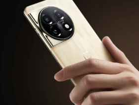 OnePlus11智能手机木星摇滚版亮相
