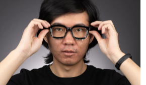 研究人员制造了声纳眼镜可以跟踪面部运动以进行无声交流