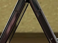 初看三星GalaxyZFlip5智能手机的大盖屏