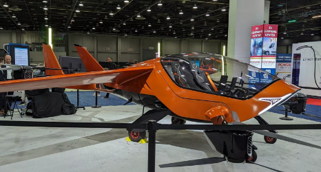 价值15万美元的AirOne四轴飞行器缩小至底特律车展