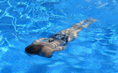研究人员发现海豚踢泳可以随着速度的加快而最大限度地利用水流
